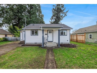 1432 NE 10th Ave, McMinnville, OR 97128