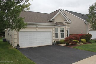 36 Pebble Creek Rd, Dayton, NJ 08810