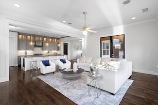 6014 Richmond Ave, Dallas, TX 75206