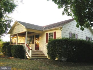 9 Wolf Mountain Ln, Washington, VA 22747