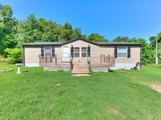 9525 Summerset Ln, Choctaw, OK 73020