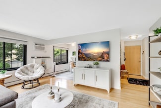 3844 Nicollet Ave Unit 205, Minneapolis, MN 55409