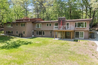 77 Temple Rd, Concord, MA 01742