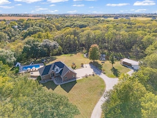 7585 NE Bluff Dr, Bondurant, IA 50035