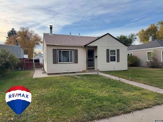 518 N 3rd St E, Riverton, WY 82501