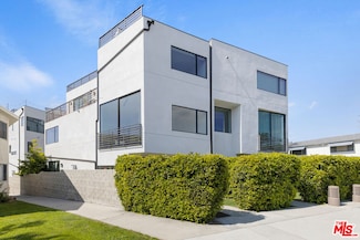 1403 Eagle Vista Dr, Los Angeles, CA 90041
