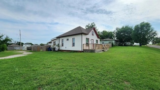 1401 W College Ave, Guthrie, OK 73044