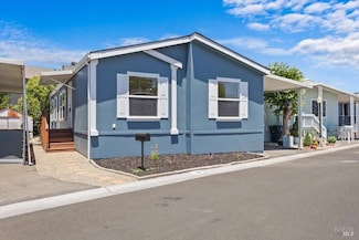 142 Fiesta Ln, Rohnert Park, CA 94928