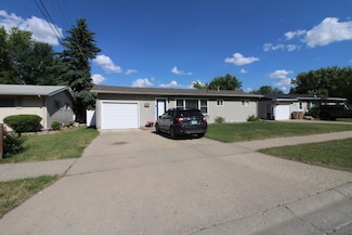 2524 5th St NW, Minot, ND 58703