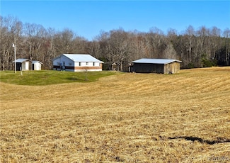 12811 Horseshoe Loop, Amelia Court House, VA 23002
