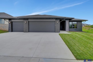 9332 S 86th St, Lincoln, NE 68516