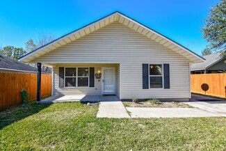 5919 Wedgefield St, Houston, TX 77028