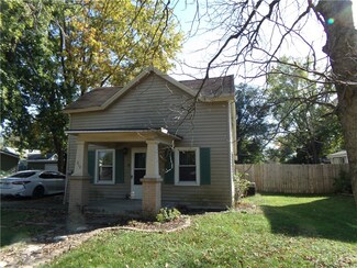 212 W South St, Bethany, IL 61914