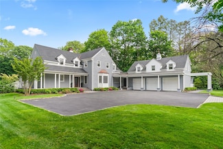 178 High Farms Rd, Glen Head, NY 11545