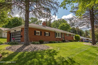 165 Shaker Park Dr, Albany, NY 12211