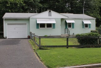 175 Hanson Dr, Springfield, MA 01128