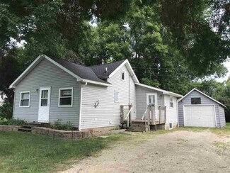 409 W Hamilton St, New Hampton, IA 50659