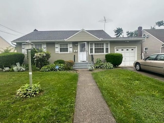 475 Emerson St, Uniondale, NY 11553