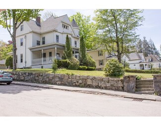 30 Mendon St, Hopedale, MA 01747