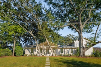 865 N Shem Dr, Mount Pleasant, SC 29464