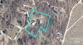 88 E Poplar Dr, Hendersonville, NC 28792