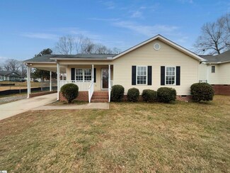 120 Harvin St, Spartanburg, SC 29303