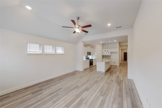 272 Tallgrass Dr, Lavon, TX 75166