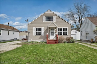 1371 Noble St, Barberton, OH 44203