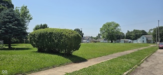 925 W 1st St, Anderson, IN 46016