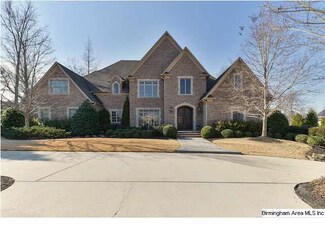 1088 Greymoor Rd, Shoal Creek, AL 35242