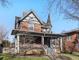 1012 Chicago Ave, Oak Park, IL 60302