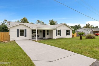 142 Santee Dr, Panama City, FL 32404