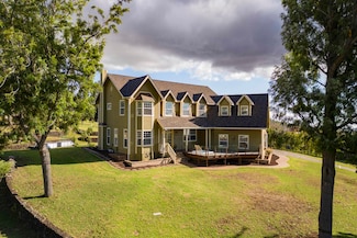 450 Hoopalua Dr, Makawao, HI 96768