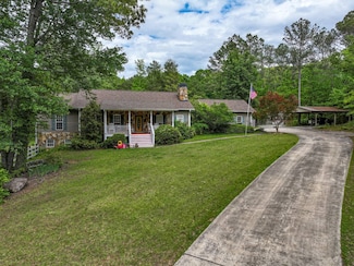 355 Meadowbrook Ln, Carrollton, GA 30117