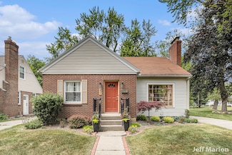331 Rosemary St SE, Grand Rapids, MI 49507
