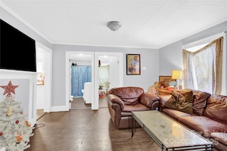 911 Elm St, Kannapolis, NC 28081