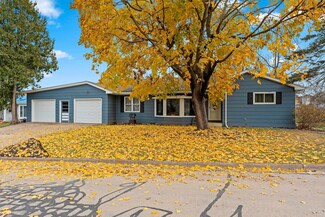 716 Meadow Ln, Manawa, WI 54949