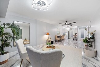 454 12th Ave S Unit D454, Naples, FL 34102