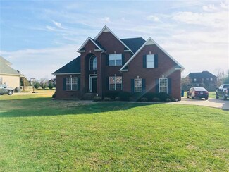 718 Brownlee Dr, Nashville, TN 37205
