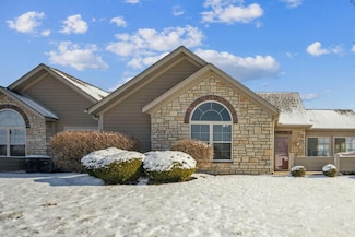 9090 Royal Oak Ln, Union, KY 41091