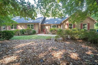 2502 Midkiff Ct, Jamestown, NC 27282