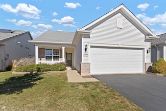 2816 Beacon Point Cir, Elgin, IL 60124