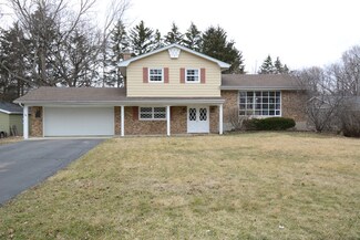 1127 Fargo Blvd, Geneva, IL 60134