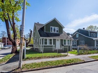 4 Garland St, Worcester, MA 01603