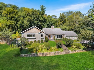 507 Croton Lake Rd, Mount Kisco, NY 10549
