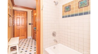 7772 Brass Creek Dr, Dexter, MI 48130