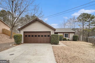 546 Paden Dr, Lawrenceville, GA 30044