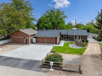 5903 E Clark Place, Nampa, ID 83687