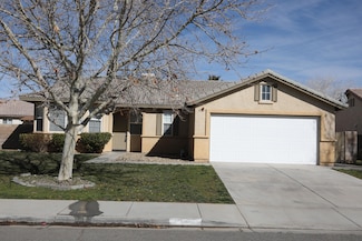 1559 W Avenue h4, Lancaster, CA 93534