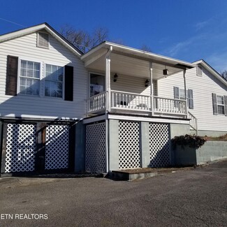 105 Oakdale Ln, Oakdale, TN 37829